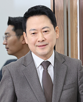 의협 궐기대회 찾은 장동혁 대표…성분명 처방 언급은 없었다