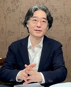 한미 창업주 장남, 주식 전량 처분…2년새 2856억 팔았다