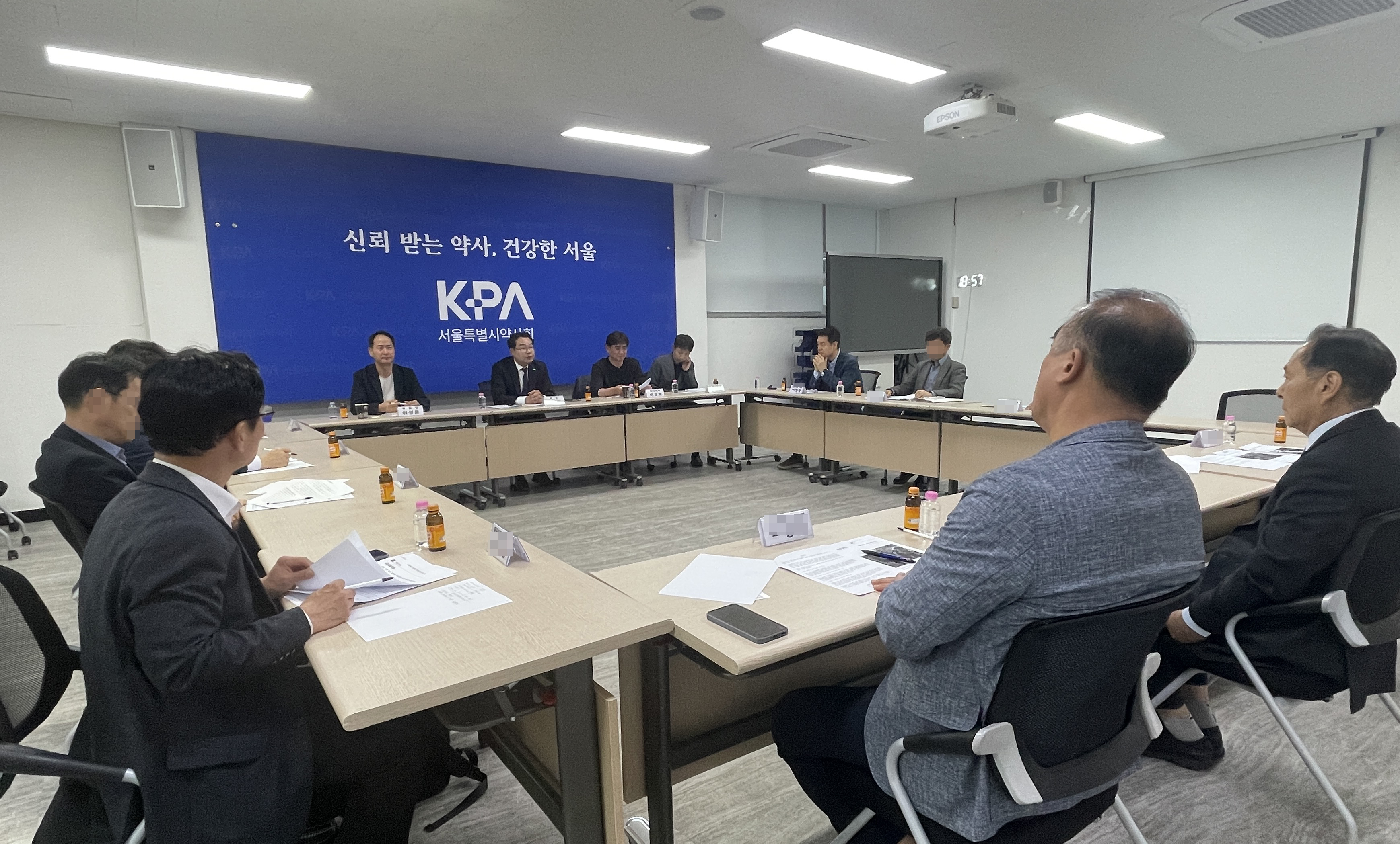 유통사들 만난 서울시약…"블록형 거점도매 철회 한목소리"