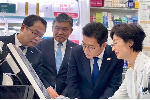 "조제용품 수가 인상 건의를"…서울시약, 정원오 후보와 회동