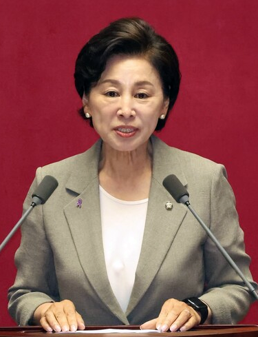 "여야 합의 법안, 본회의 자동 상정"…남인순 국회법 발의