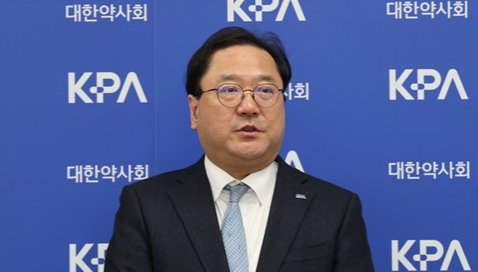 "단순 약 배송 불가"...약사회, 복지부와 실무협의 착수